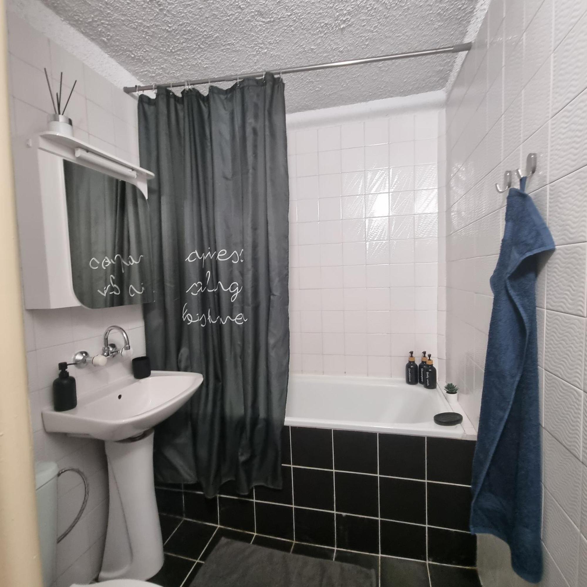 Spacious 3 Bedroom Apartment, Close To Metro Station Sofia Exterior photo